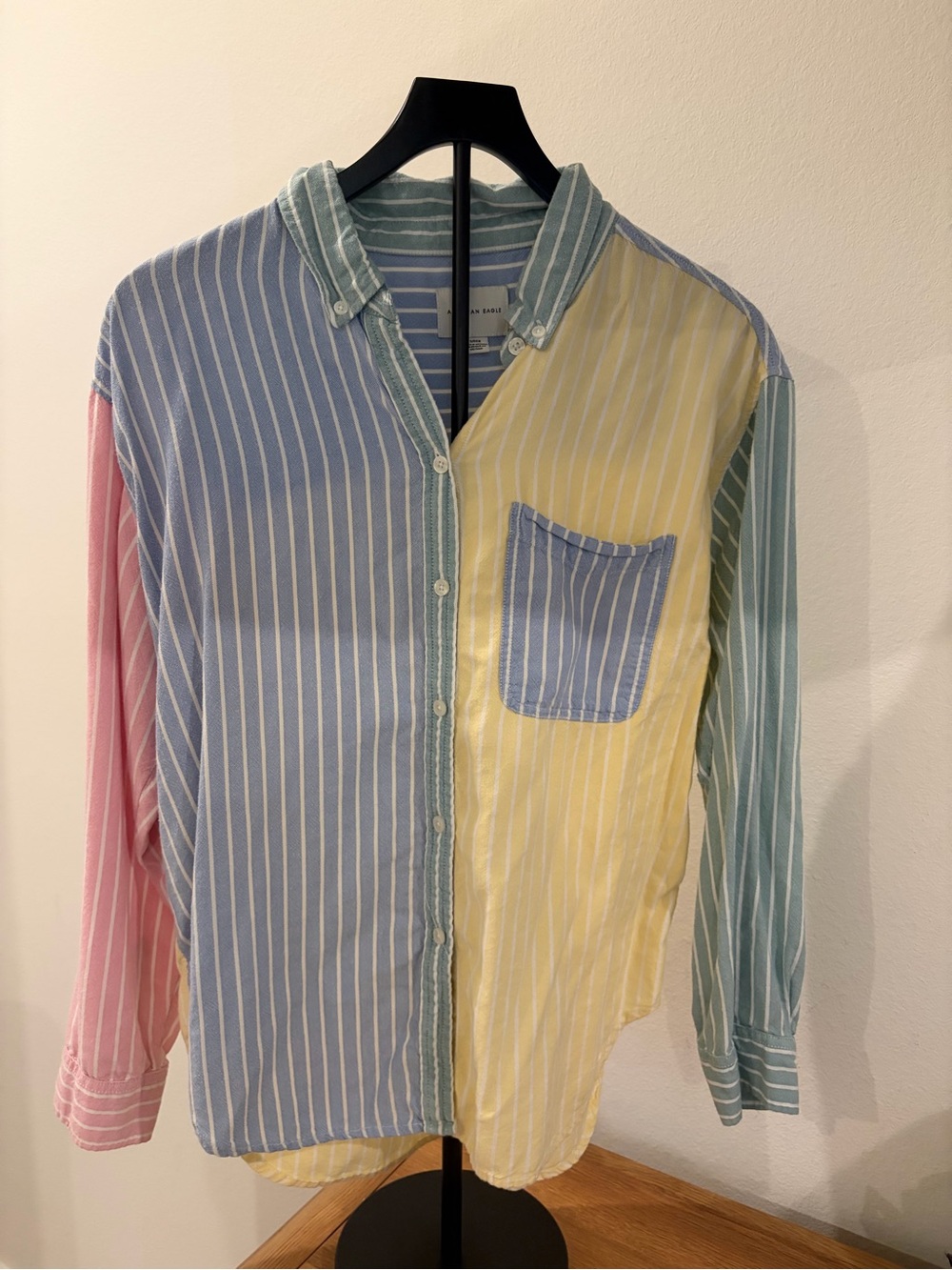 American Eagle Multicolor Button-Up Shirt